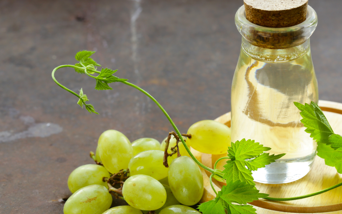Grape seed oil banner